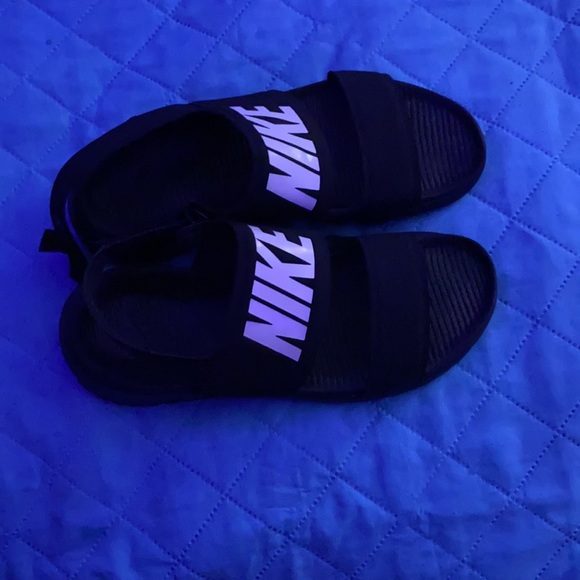 Nike sandals - Picture 3 of 3